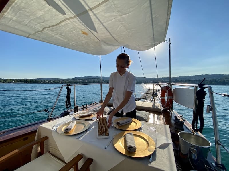 Preparation of the table on the Corsair